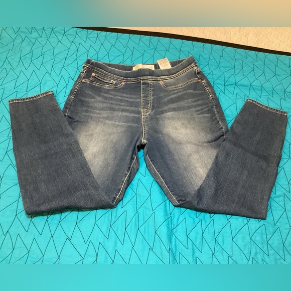 👜Good condition women’s Levi’s Jeans Pull-On Skinny, 16M - #334PP7 - Picture 7 of 11